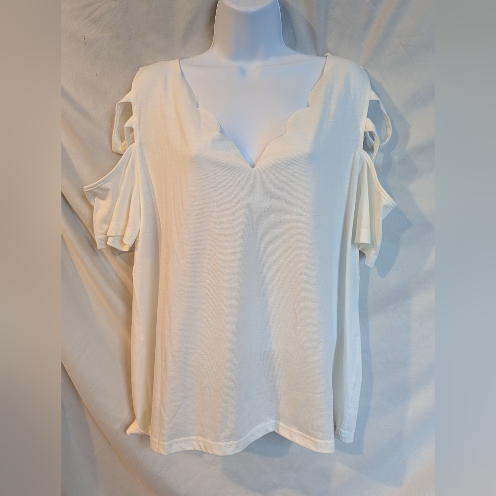 Elegant White Scallop-Edge Women's Top
